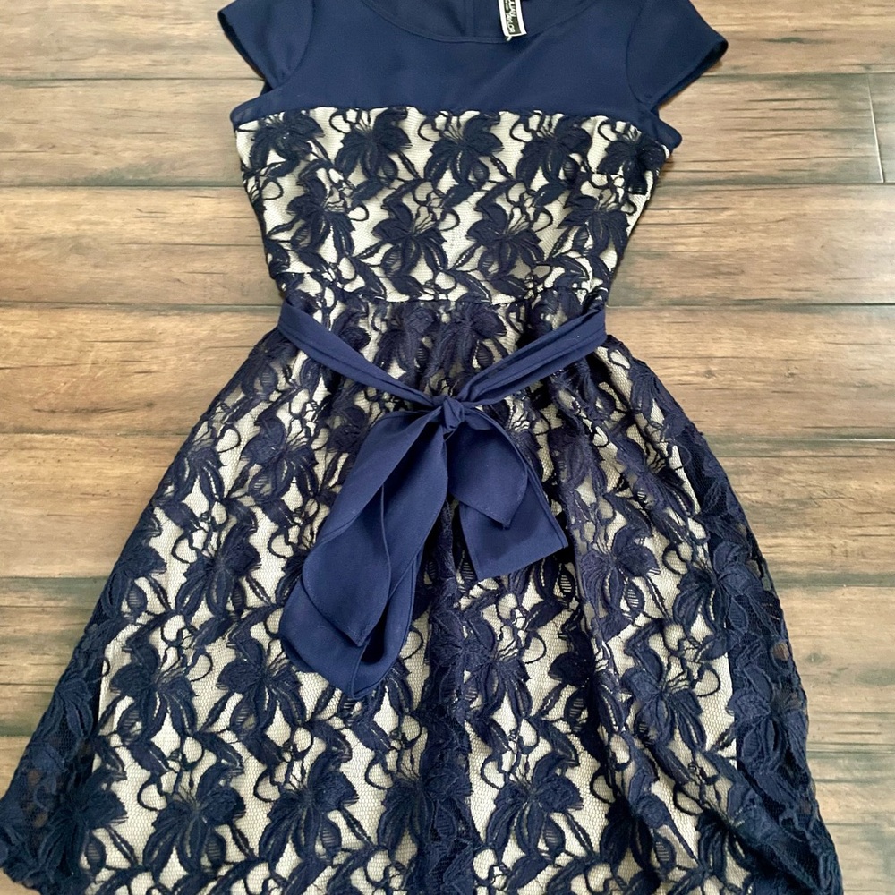 Julian Taylor Navy and Beige Lace Mini Dress